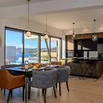 Villa Luxury Seven Seas With Infinity Heated Pool By The Sea In Ražanj