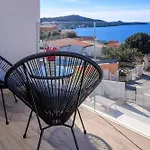 Villa Luxury Seven Seas With Infinity Heated Pool By The Sea In *