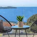 Villa Luxury Seven Seas With Infinity Heated Pool By The Sea In