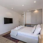 Villa Luxury Seven Seas With Infinity Heated Pool By The Sea In