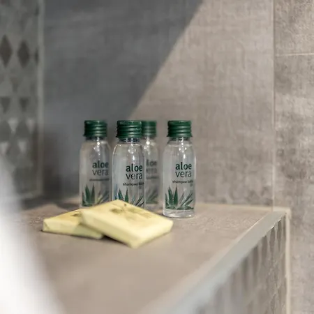 Luxury Seven Seas With Infinity Heated Pool By The Sea In