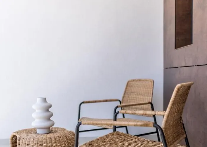 Luxury Seven Seas With Infinity Heated Pool By The Sea In Villa Ražanj