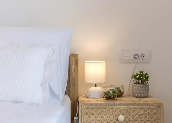 Luxury Seven Seas With Infinity Heated Pool By The Sea In *