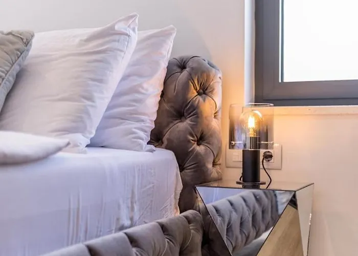 Luxury Seven Seas With Infinity Heated Pool By The Sea In Ražanj