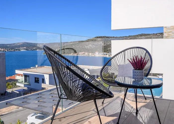 Luxury Seven Seas With Infinity Heated Pool By The Sea In