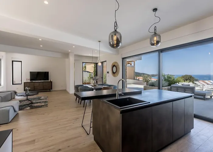 Luxury Seven Seas With Infinity Heated Pool By The Sea In Villa *