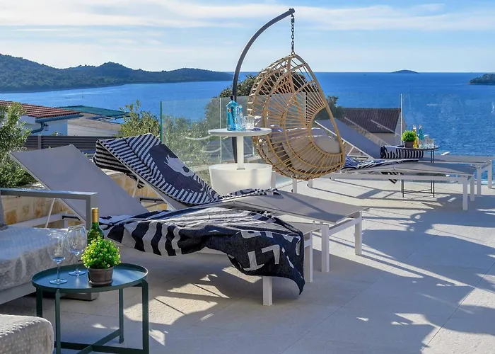 Villa Luxury Seven Seas With Infinity Heated Pool By The Sea In Ražanj