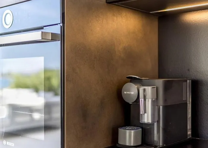 Villa Luxury Seven Seas With Infinity Heated Pool By The Sea In Ražanj