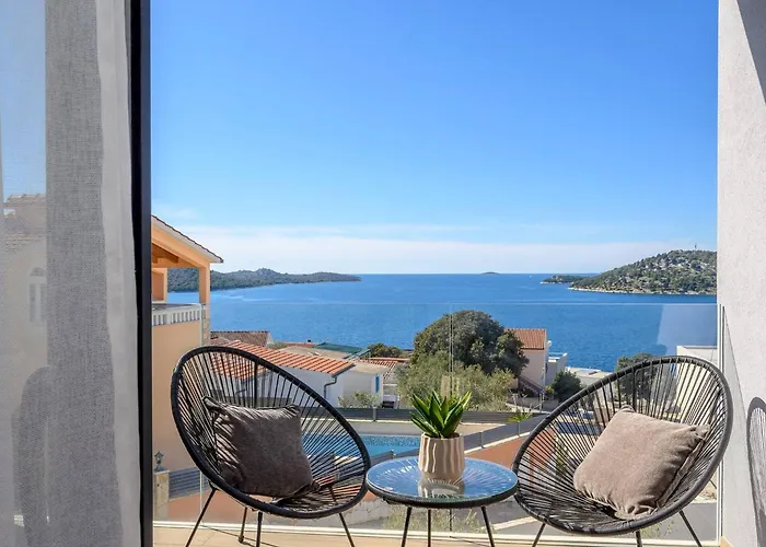 Villa Luxury Seven Seas With Infinity Heated Pool By The Sea In *