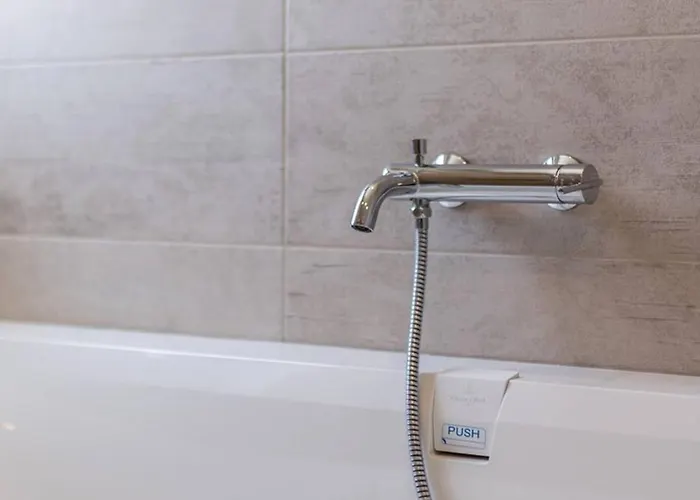 Villa Luxury Seven Seas With Infinity Heated Pool By The Sea In Ražanj